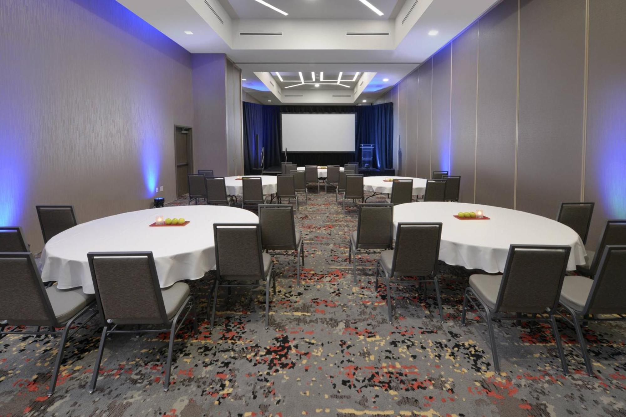 Courtyard By Marriott Austin Флюгервилль Экстерьер фото